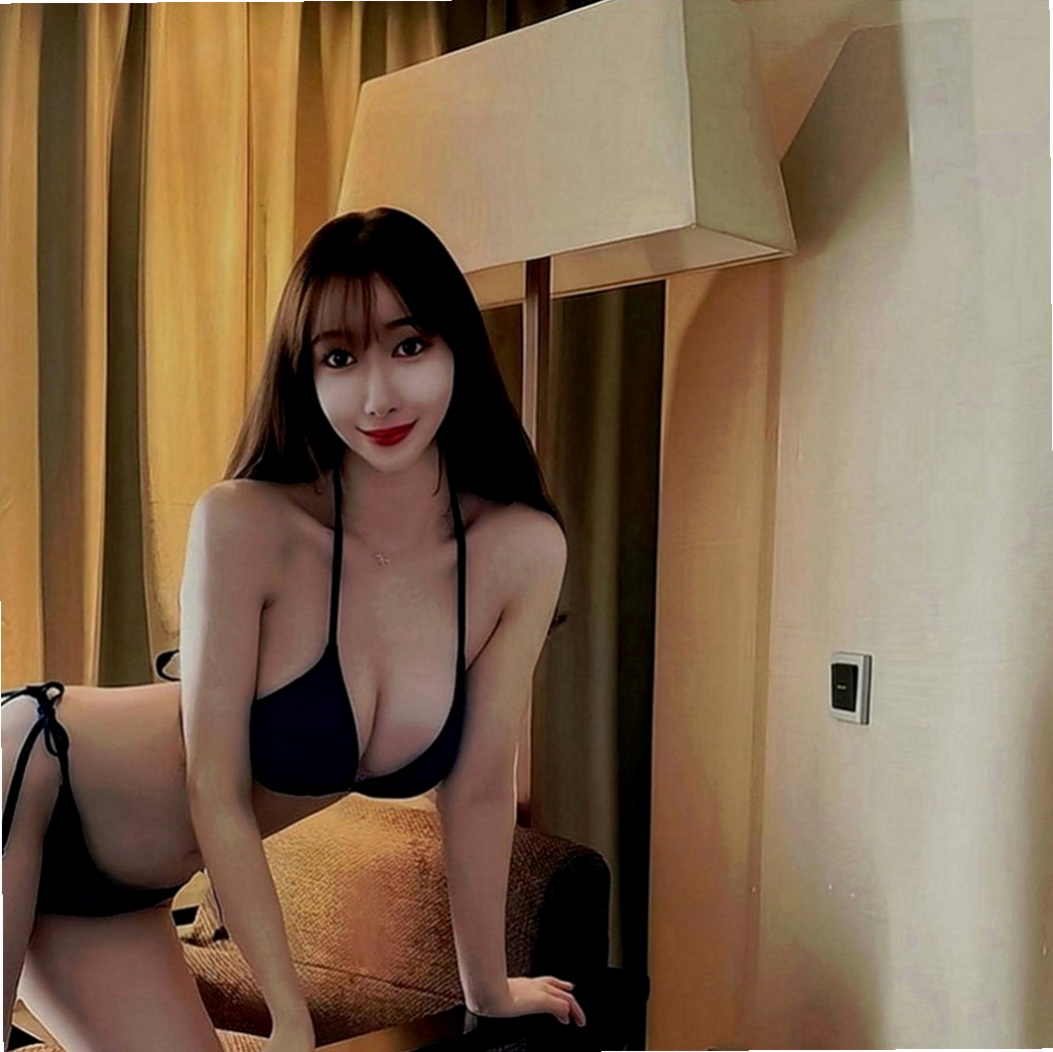彰投外送茶莊：千葉 |人氣校花|167cm|42kg|E罩杯|18歲|態度很不錯 主動型那種哦！  整體會比較有女友FU 溫柔